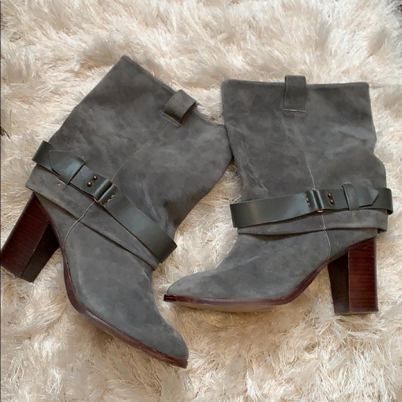 Splendid Shoes - Gray Cuffed, Suede Booties (9).